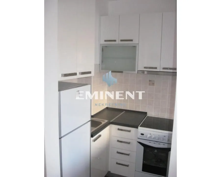 Rent, apartment, 32m², Vračar Sve Podlokacije, Beograd