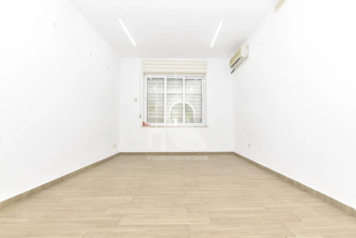 Rent, office space, 42m², Centar, Podgorica