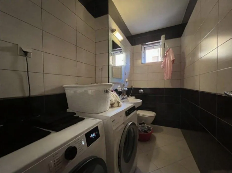 Prodaja, četvorosoban stan, 121m², Lepa Kata, Podgorica