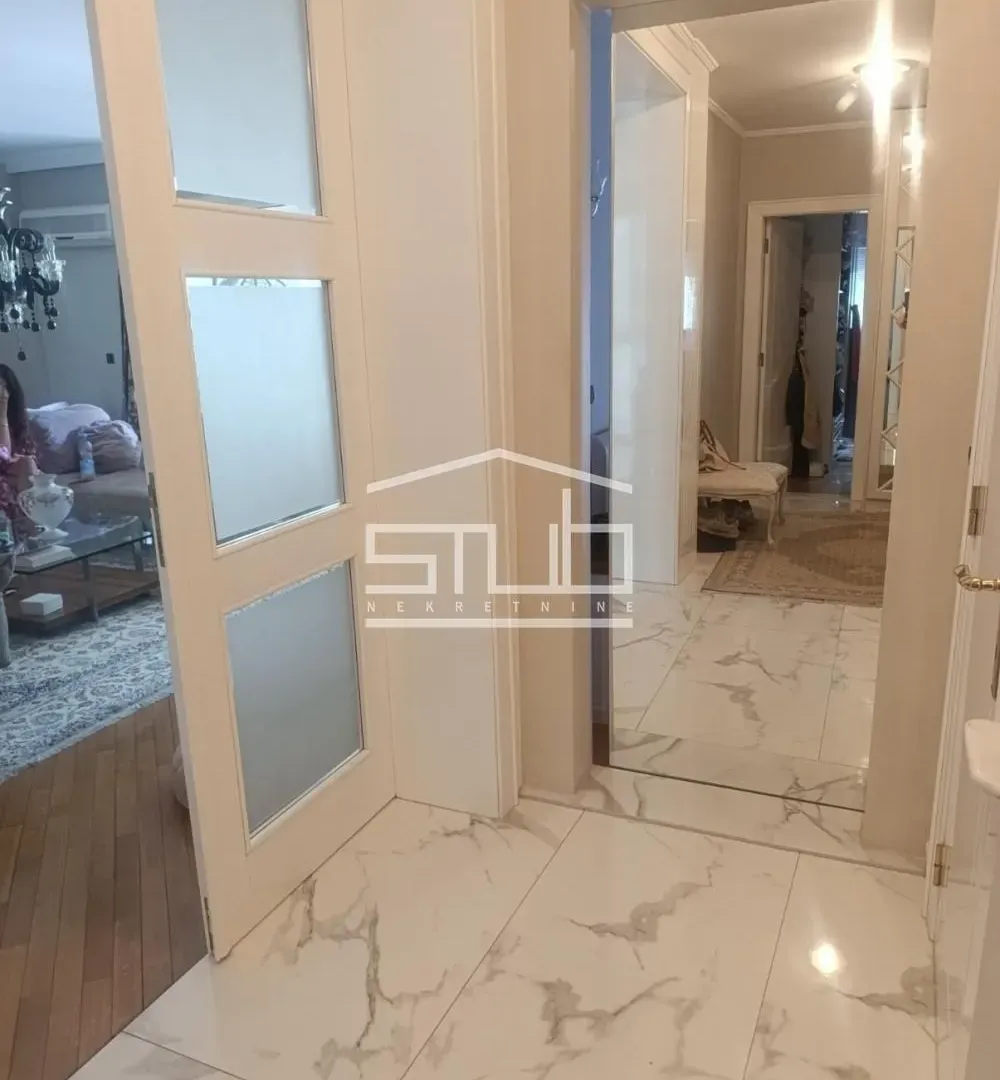 Rent, apartment, 158m², Senjak, Beograd