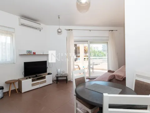 Prodaja, jednosoban stan, 46m², Bijela, Herceg Novi - image 1