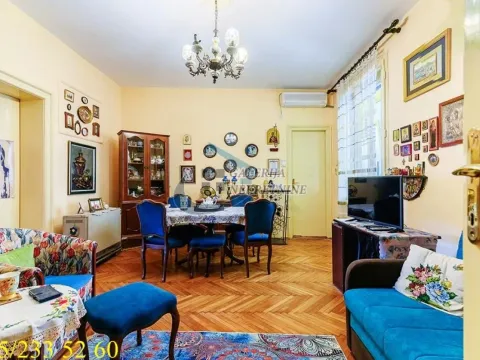 Prodaja, trosoban stan, 85m², Slavija, Vračar Sve Podlokacije - image 2