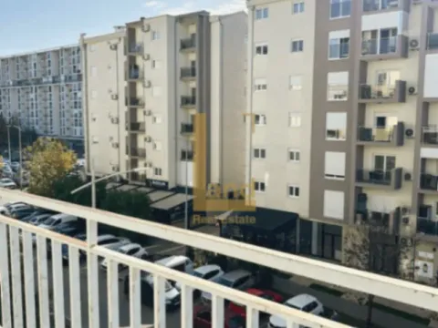Prodaja, trosoban stan, 93m², Blok 9, Podgorica - image 10