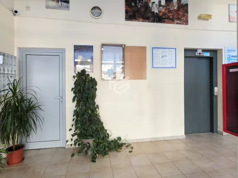 Prodaja, jednosoban stan, 41m², Stari Aerodrom, Podgorica - image 13