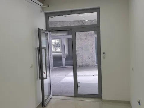 Rent, office space, 18m², Centar, Nikšić - image 6