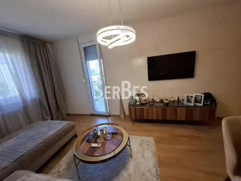 Izdavanje, dvosoban stan, 50m², Socijalno, Novi Sad Sve Podlokacije - image 4