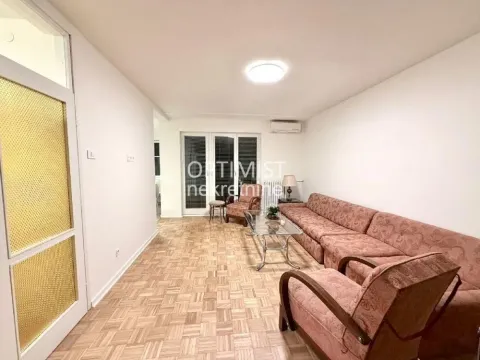 Izdavanje, trosoban stan, 76m², Novi Beograd Blok 61, Novi Beograd Sve Podlokacije - image 4