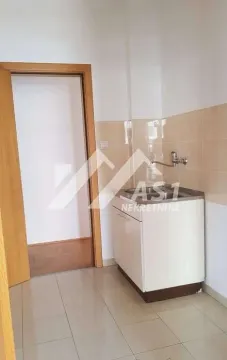 Izdavanje, trosoban stan, 87m², Bulevar Evrope, Novi Sad Sve Podlokacije - image 3