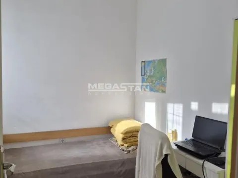 Prodaja, trosoban stan, 62m², Južni Bulevar, Vračar Sve Podlokacije - image 5