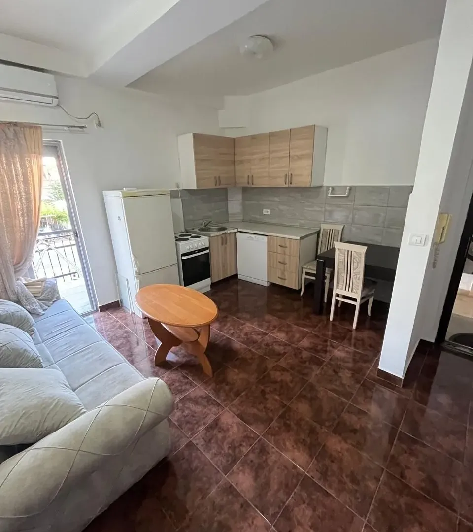 Prodaja, jednosoban stan, 33m², Zlatica, Podgorica