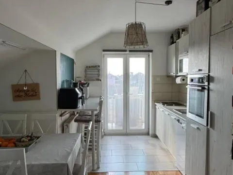 Prodaja, trosoban stan, 69m², Lipov gaj, Novi Sad Sve Podlokacije - image 4