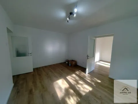 Sale, two bedroom apartment, 43m², Detelinara, Novi Sad Sve Podlokacije - image 2