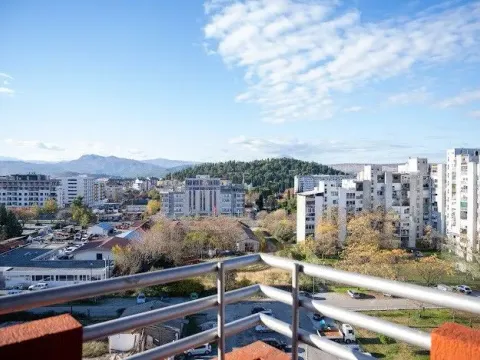 Rent, two bedroom apartment, 88m², Tuški Put, Podgorica - image 14