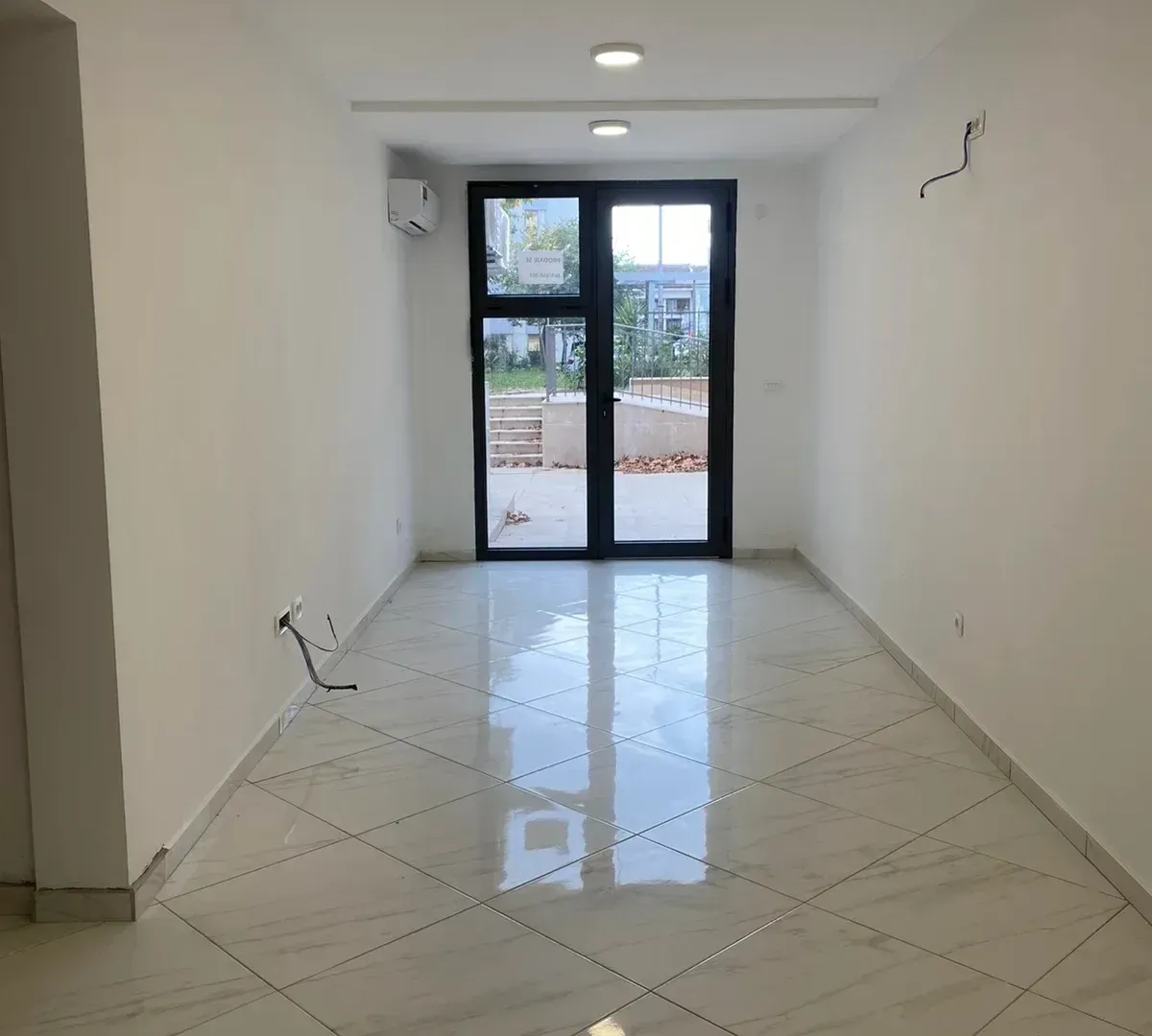 Rent, office space, 28m², Tivat, Crna Gora