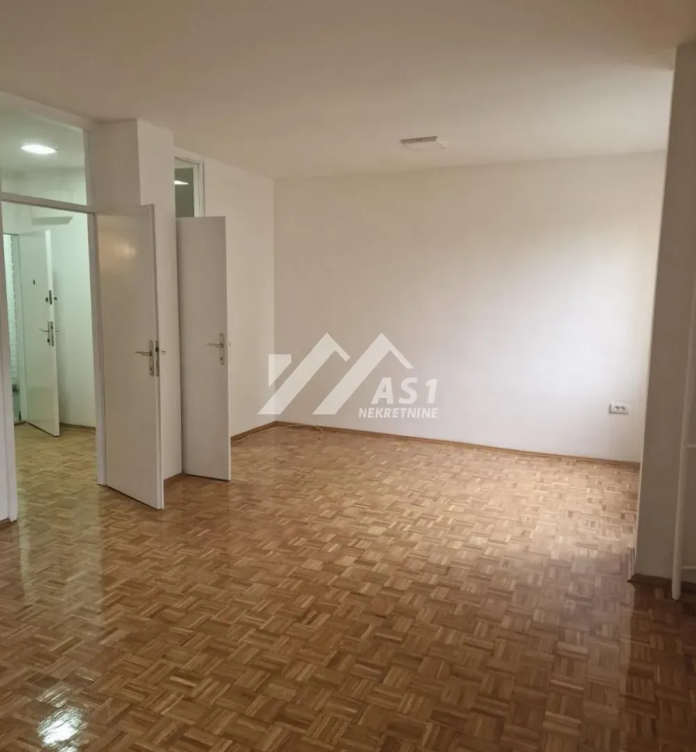 Izdavanje, stan, 96m², Liman 1, Novi Sad Sve Podlokacije