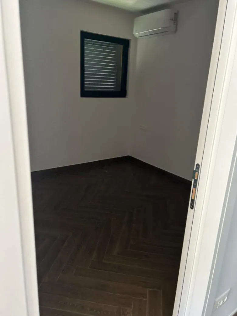 Prodaja, trosoban stan, 96m², Đuraševići, Tivat