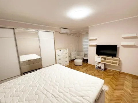 Izdavanje, dvosoban stan, 58m², Stari Grad, Beograd - image 6