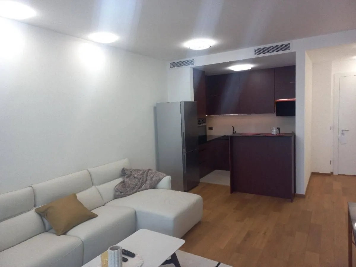Rent, four bedroom apartment, 95m², Stari Grad, Beograd
