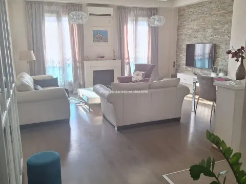 Izdavanje, trosoban stan, 88m², Preko Morače, Podgorica - image 9