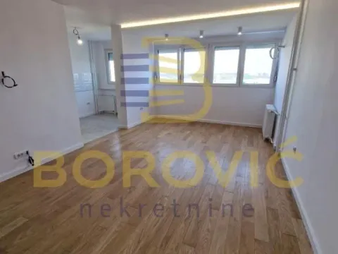 Prodaja, četvorosoban stan, 95m², Novi Beograd Blok 37, Novi Beograd Sve Podlokacije - image 2