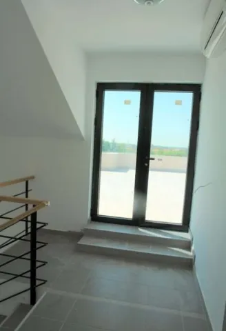 Rent, office space, 150m², Zemun Sve Podlokacije, Beograd