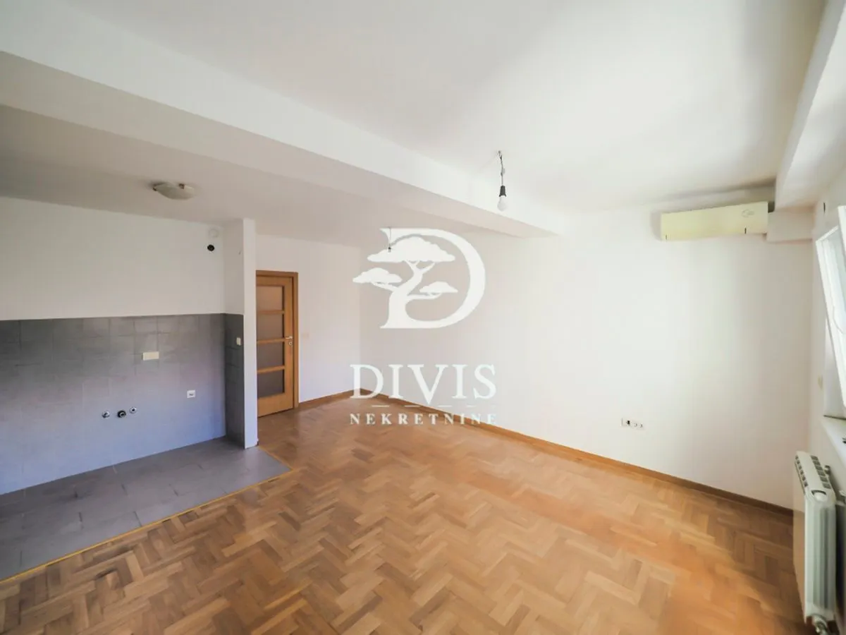 Sale, two bedroom apartment, 43m², Dorćol Sve Podlokacije, Beograd
