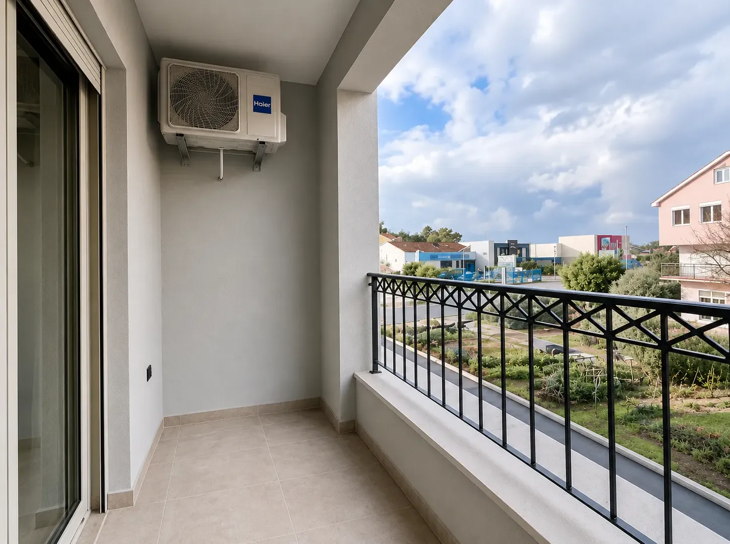 Izdavanje, jednosoban stan, 48m², Mrčevac, Tivat