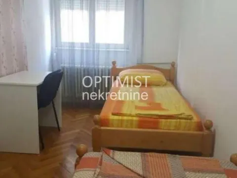 Sale, three bedroom apartment, 52m², Vračar Hram, Vračar Sve Podlokacije - image 2