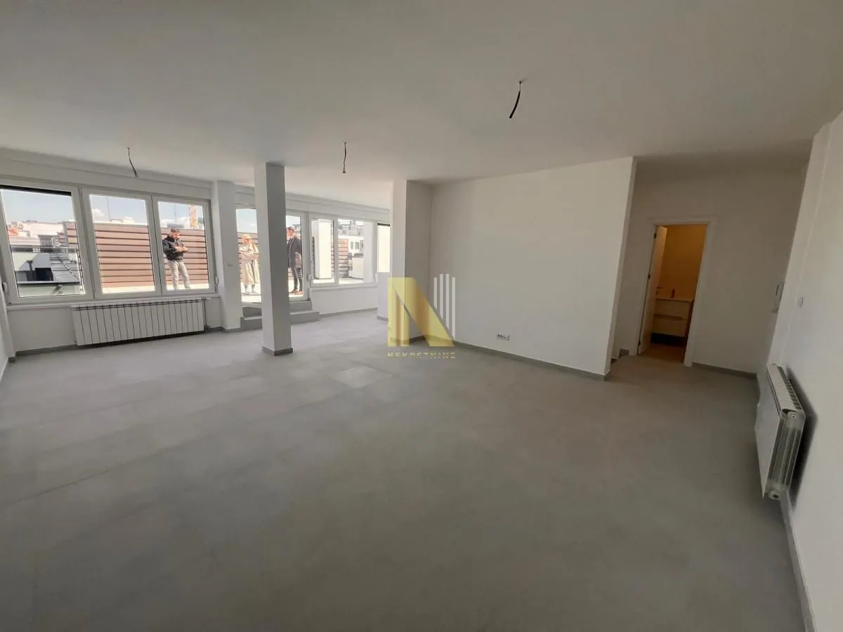 Prodaja, četvorosoban stan, 224m², Telep, Novi Sad Sve Podlokacije