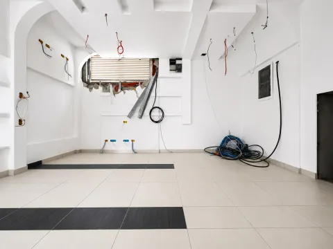 Izdavanje, poslovni prostor, 91m², Vezirov Most, Podgorica - image 4