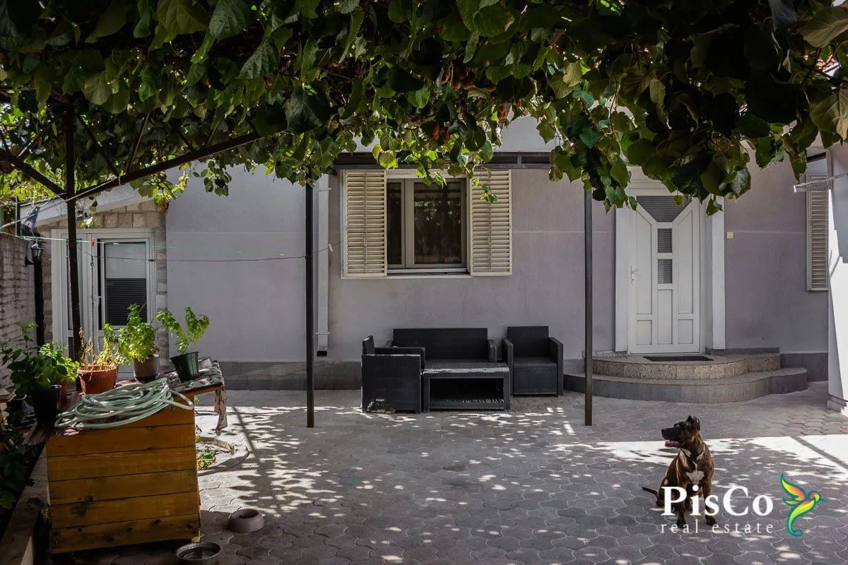 Prodaja, kuća, Stara Varoš, Podgorica