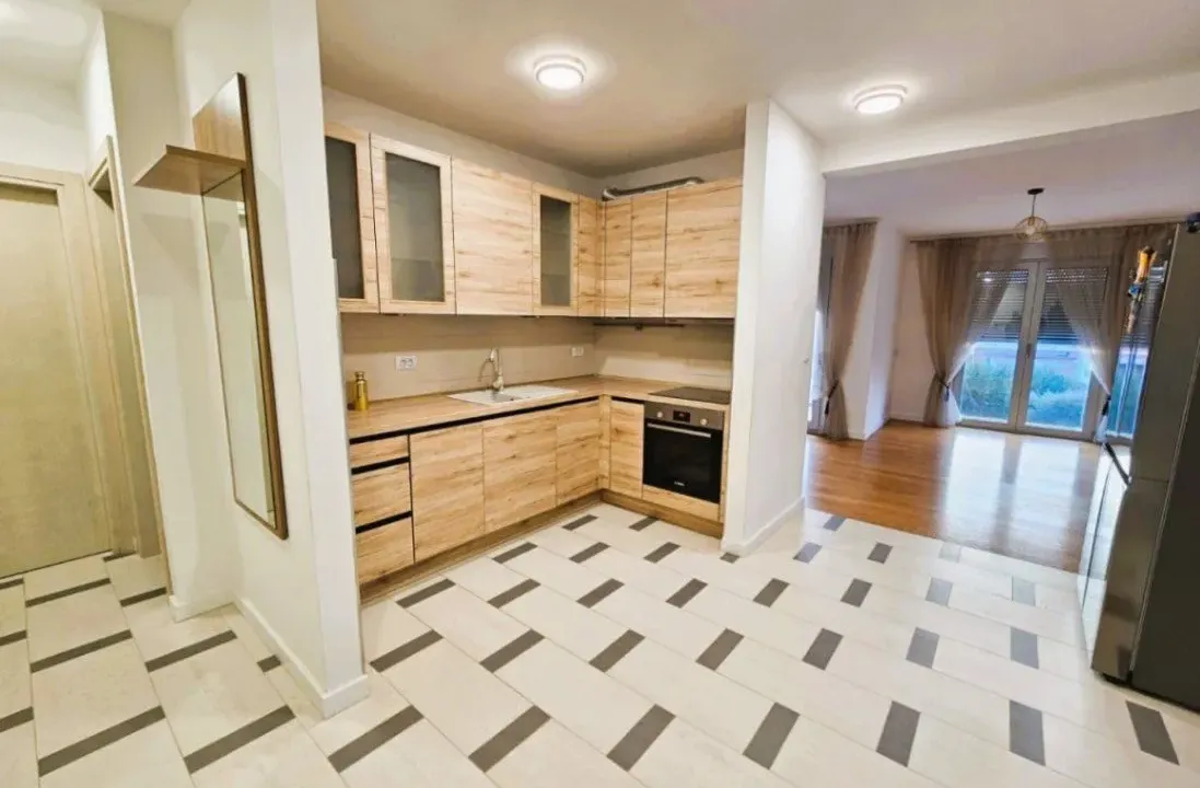 Prodaja, trosoban stan, 89m², Seljanovo, Tivat