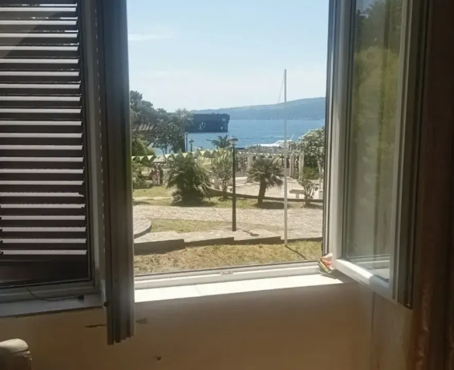 Sale, two bedroom apartment, 70m², Bijela, Herceg Novi