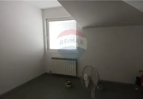 Sale, office space, 193m², Berane, Crna Gora - image 7