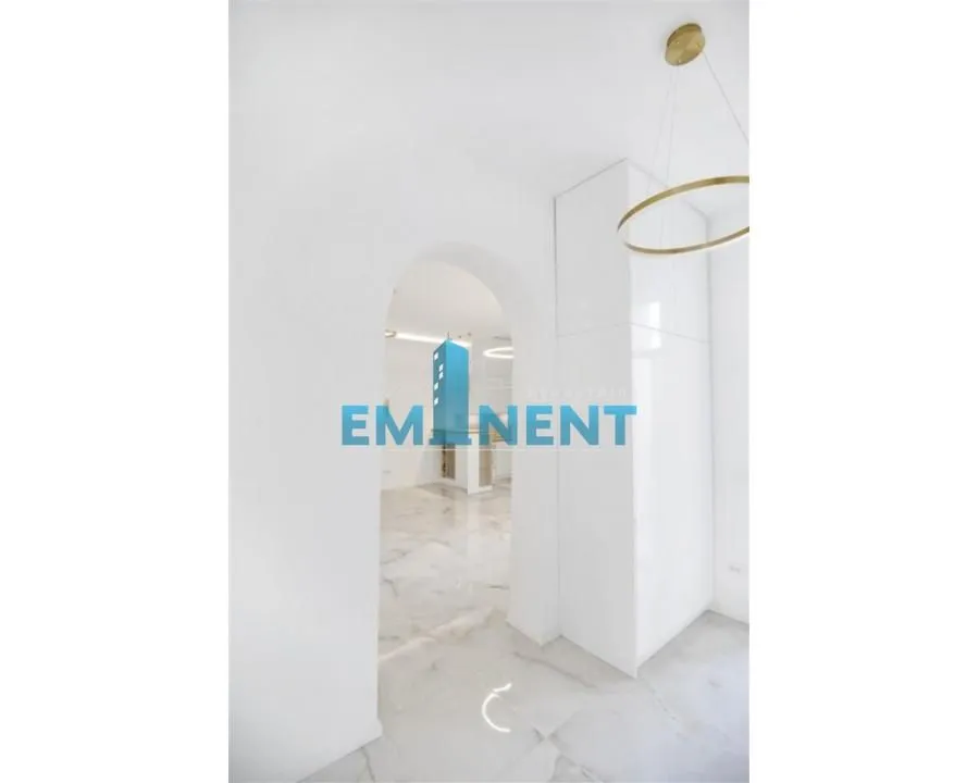 Rent, three bedroom apartment, 106m², Stari Grad, Beograd