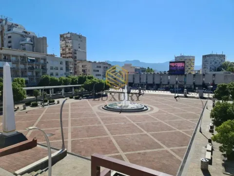 Sale, office space, 100m², Centar, Podgorica - image 1