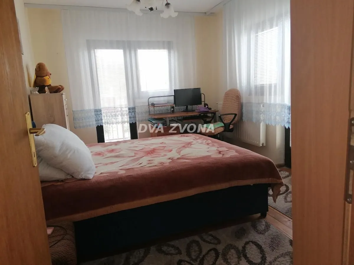 Prodaja, kuća, 292m², Sremska Kamenica, Petrovaradin