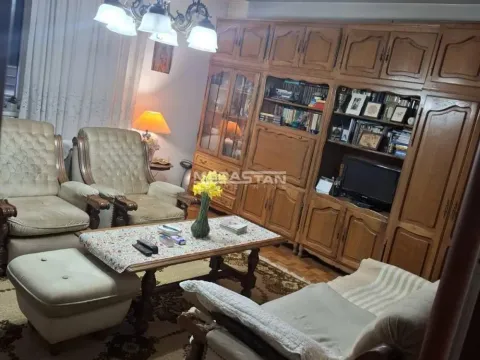 Stan in Vračar Sve Podlokacije