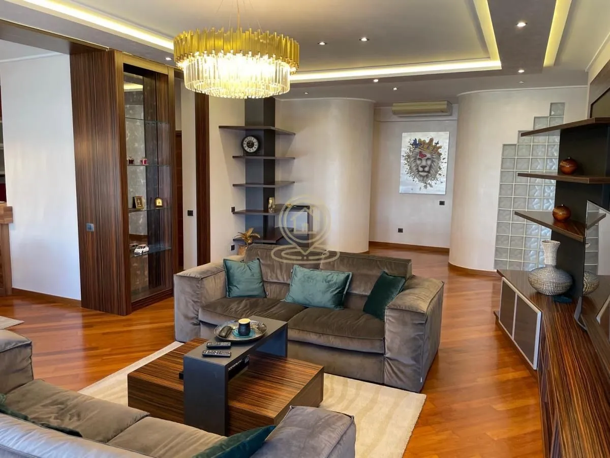 Rent, four bedroom apartment, 119m², Vračar Hram, Vračar Sve Podlokacije