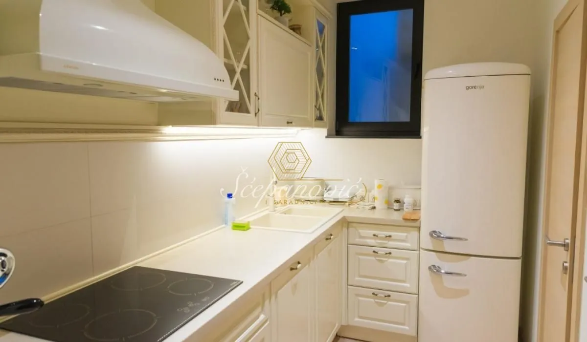 Prodaja, četvorosoban stan, 106m², Grbavica, Novi Sad Sve Podlokacije