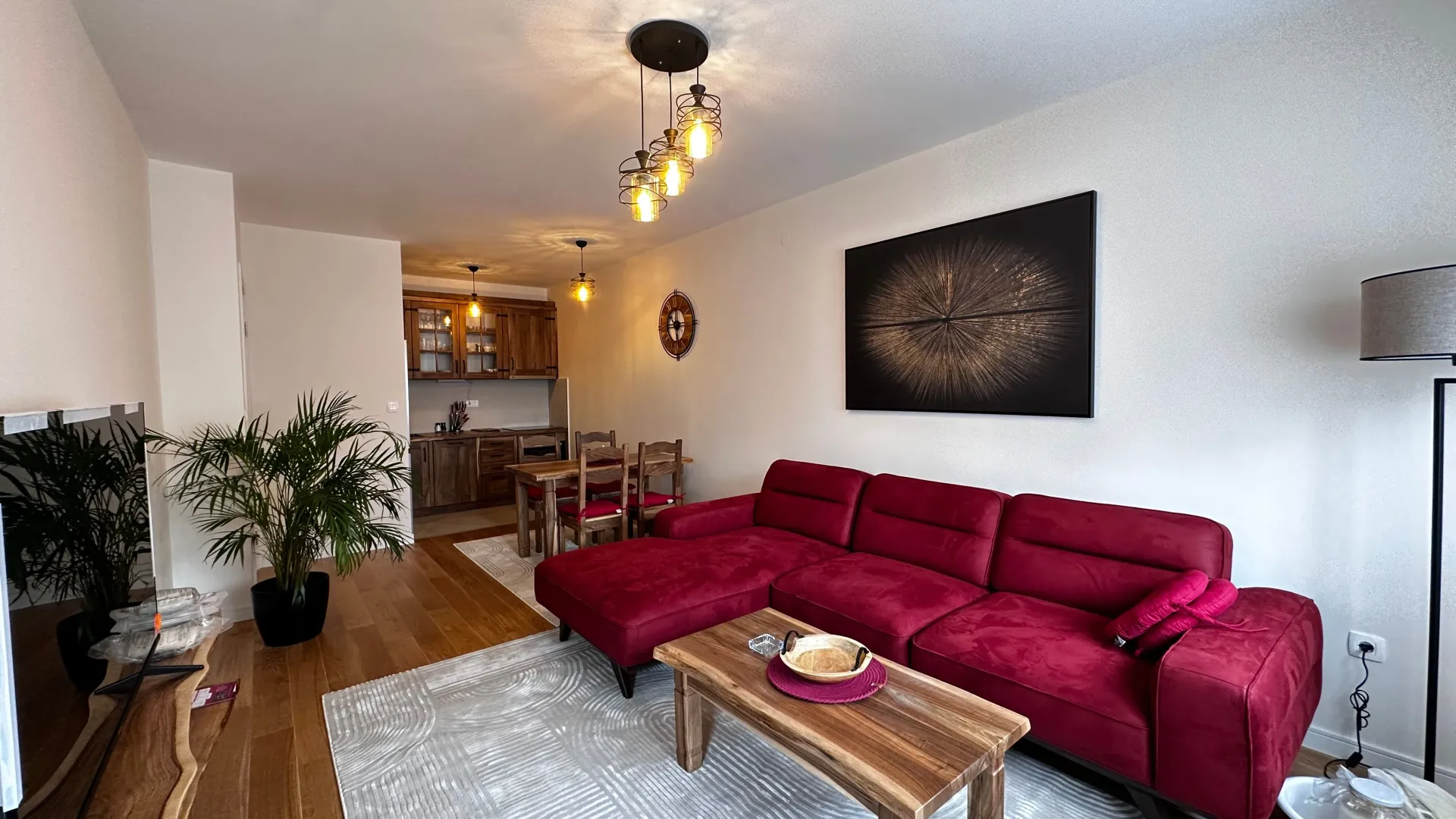 Izdavanje, jednosoban stan, 50m², Central Point, Podgorica