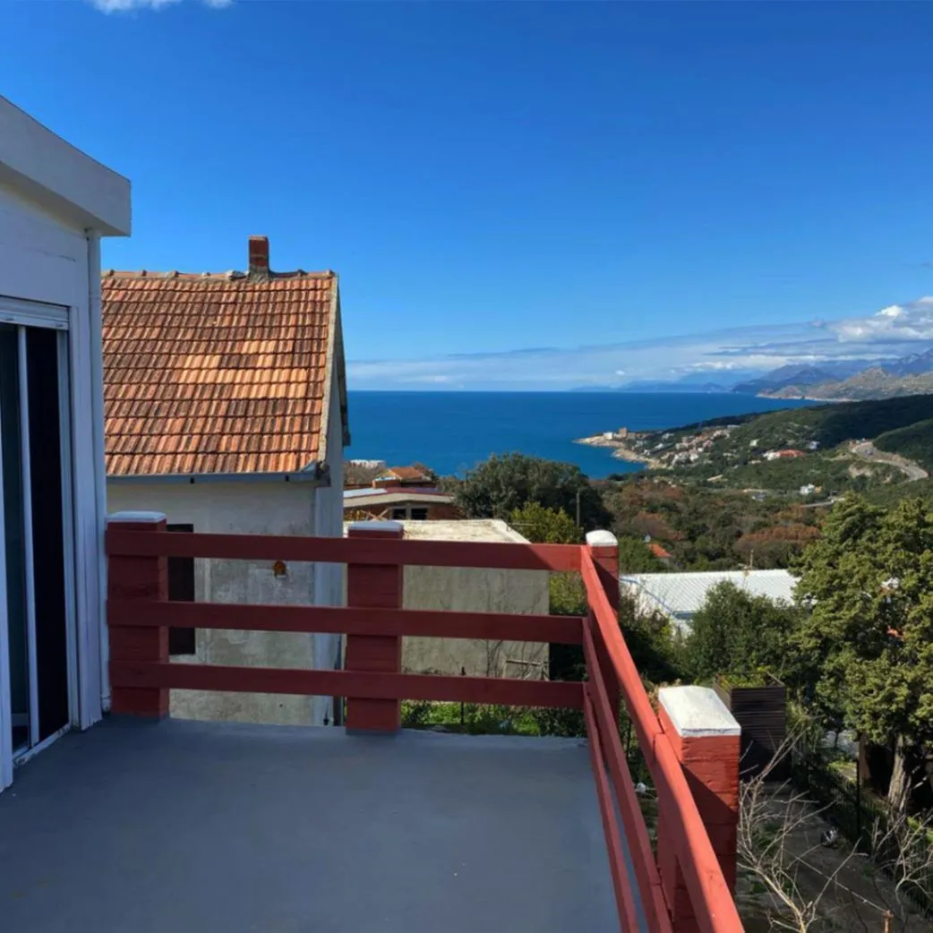 Prodaja, kuća, 166m², Utjeha, Bar