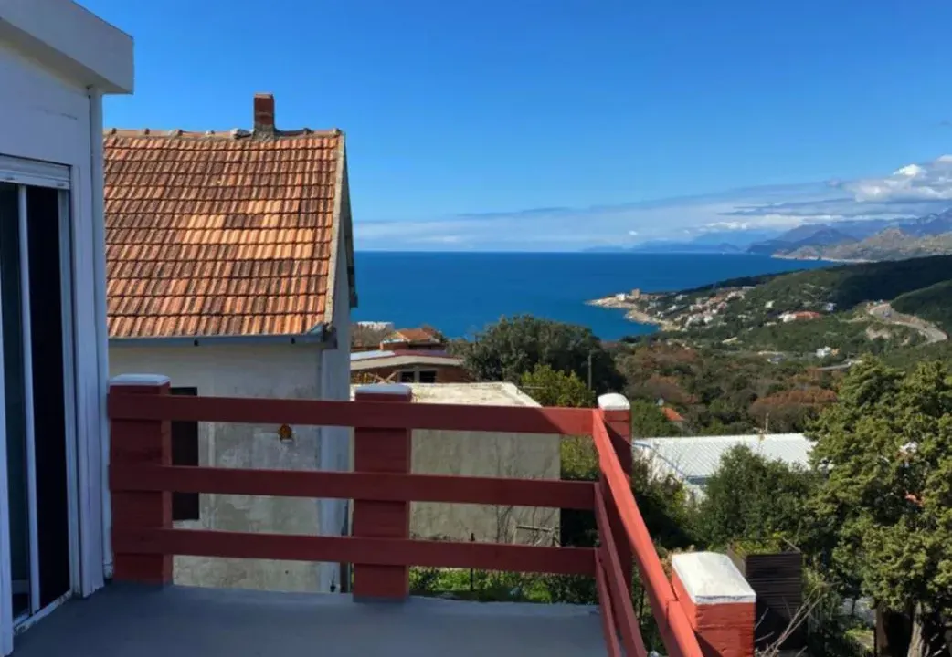 Prodaja, kuća, 166m², Utjeha, Bar