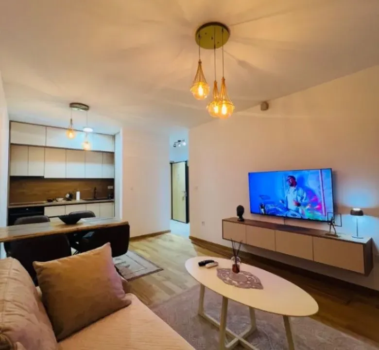 Izdavanje, jednosoban stan, 45m², New City, Podgorica