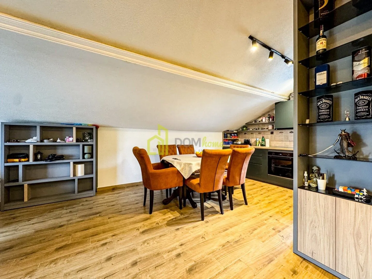 Prodaja, kuća, 273m², Doljani, Podgorica