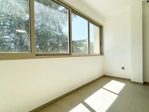 Rent, office space, 106m², Gintaš, Podgorica - image 12