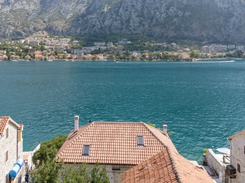 Prodaja, kuća, 183m², Muo, Kotor - image 27
