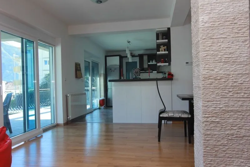 Sale, house, 300m², Stoliv, Kotor