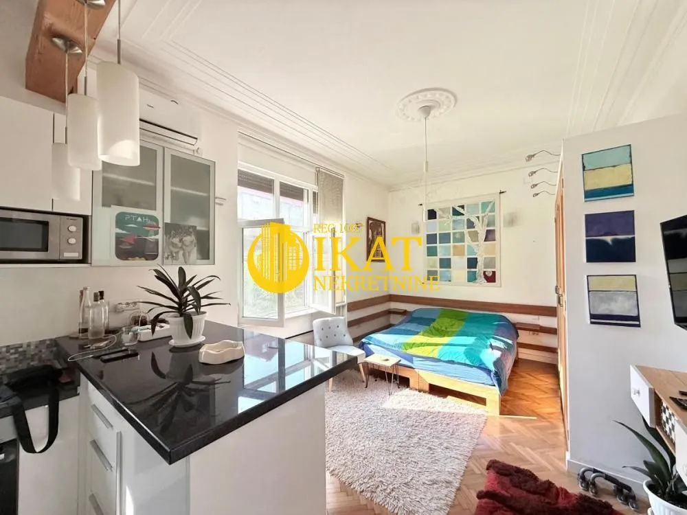 Rent, one bedroom apartment, 27m², Stari Grad, Beograd