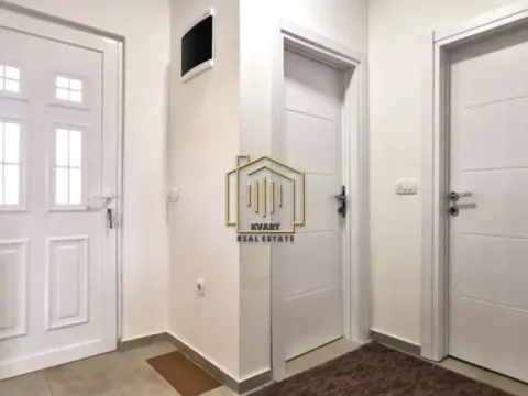 Sale, house, 75m², Tološi, Podgorica - image 8